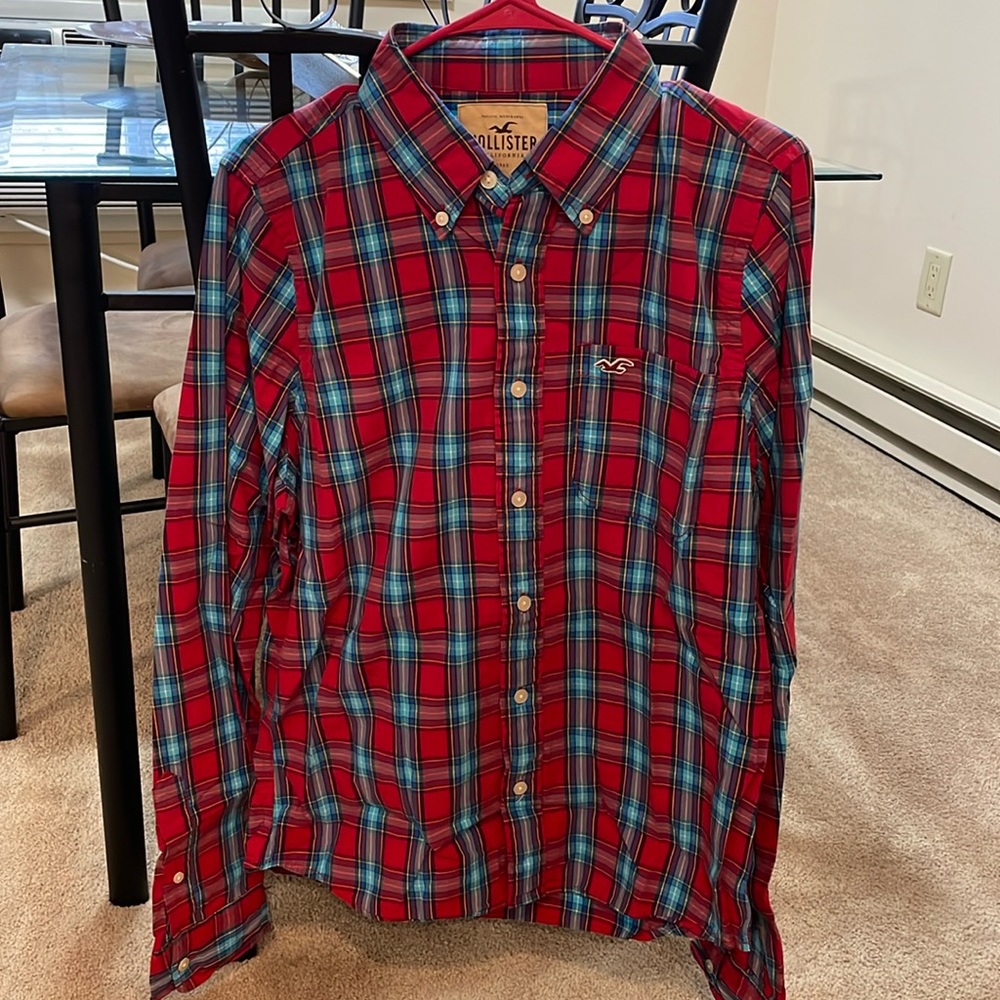 Men’s Hollister Longsleeve Button Down - Size L